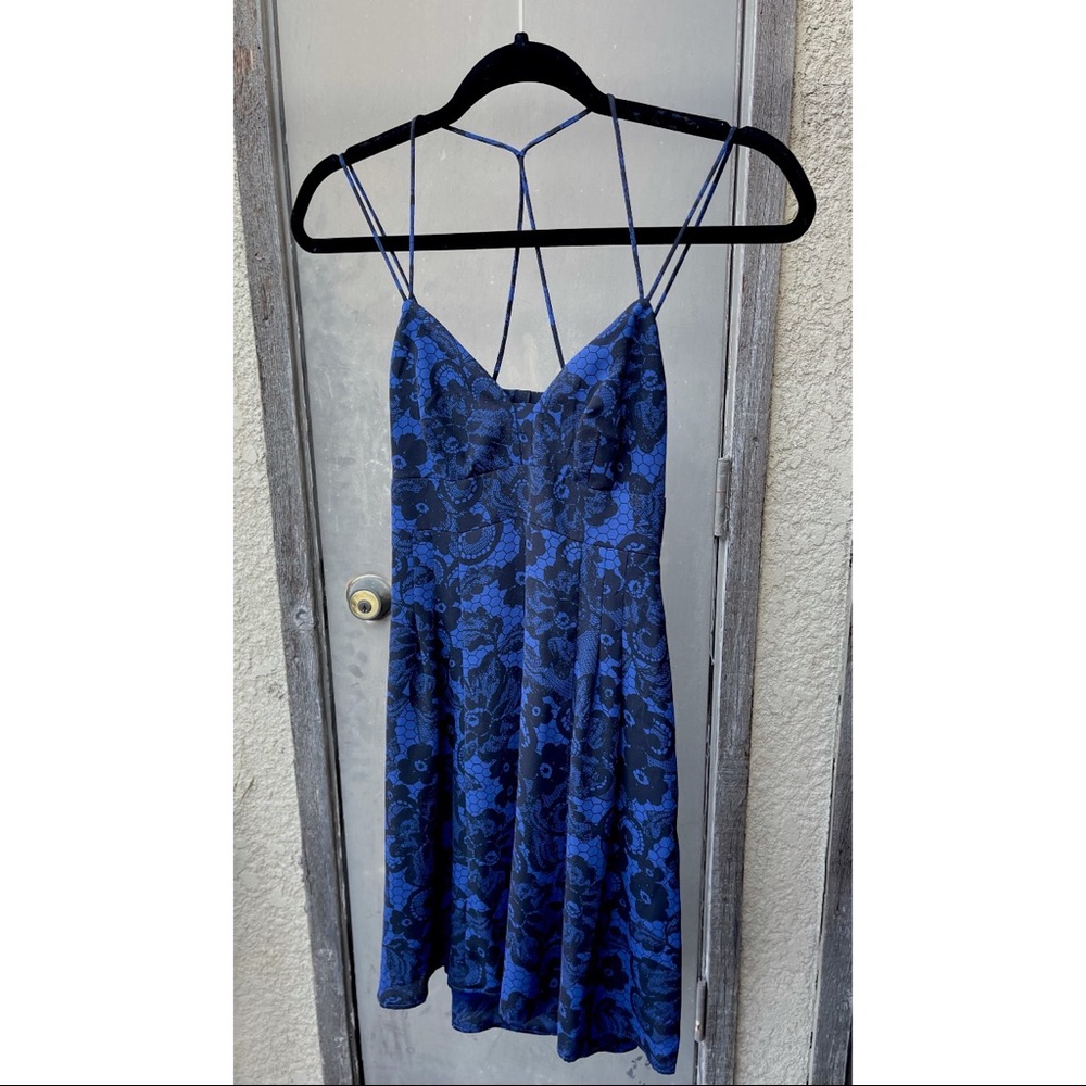 Express casual mini dress size 0 - Picture 3 of 7